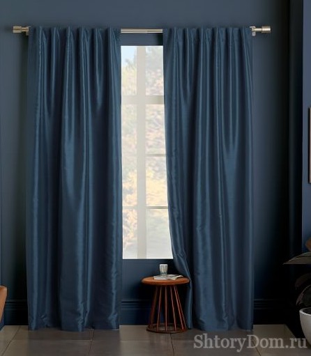 Синие плотные шелковые шторы