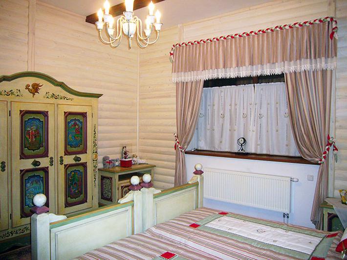 Спальня в русском народном стиле