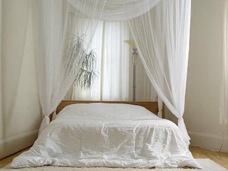 Белый тюль и ткани для спальни
