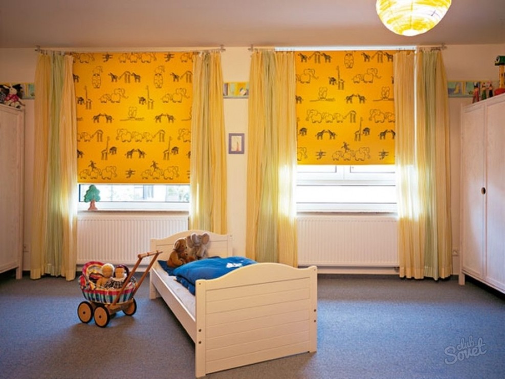 Желтые рулонные шторы в интерьере фото